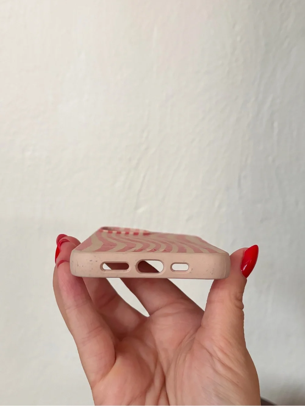 Pela iPhone 13 Seashell Big Top Stripes Case